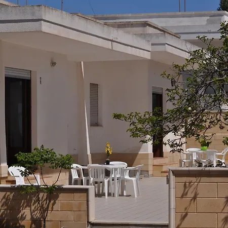 Caletta בית נופש מרינה די מנקוורסה