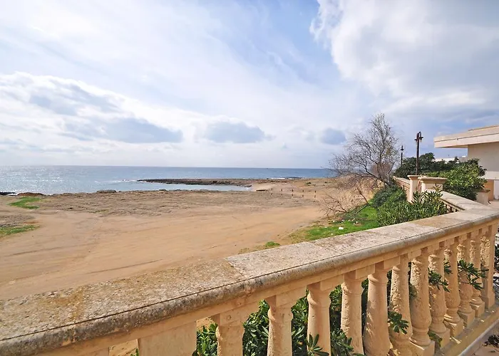 Caletta * מרינה די מנקוורסה