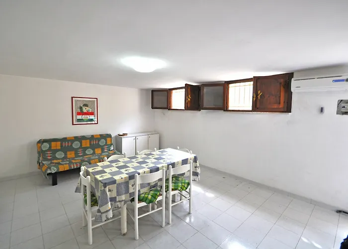 Caletta * מרינה די מנקוורסה