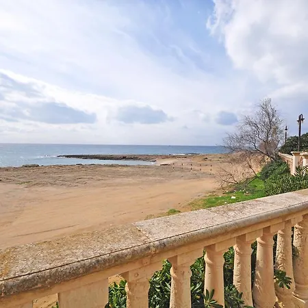 Caletta * マリーナ・ディ・マンカヴェルサ