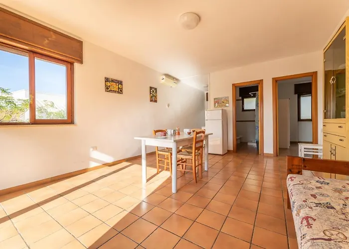 בית נופש Caletta מרינה די מנקוורסה