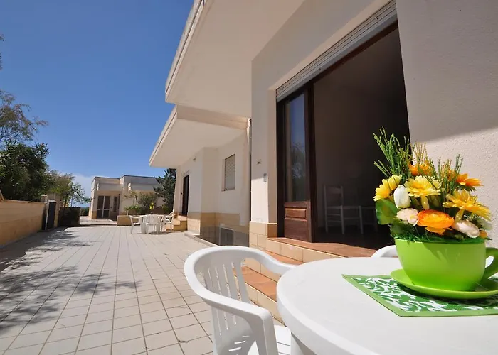 Caletta * מרינה די מנקוורסה