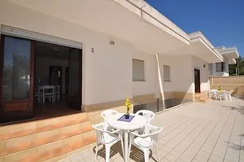 בית נופש Caletta *